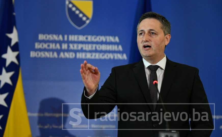 Bećirović: Schmidt umjesto Izbornog zakona treba knjižiti državnu imovinu na državu BiH